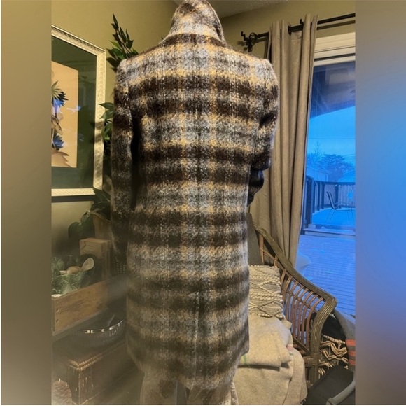 Banana Republic Angora Wool Wool-Blend Coat - Picture 5 of 8